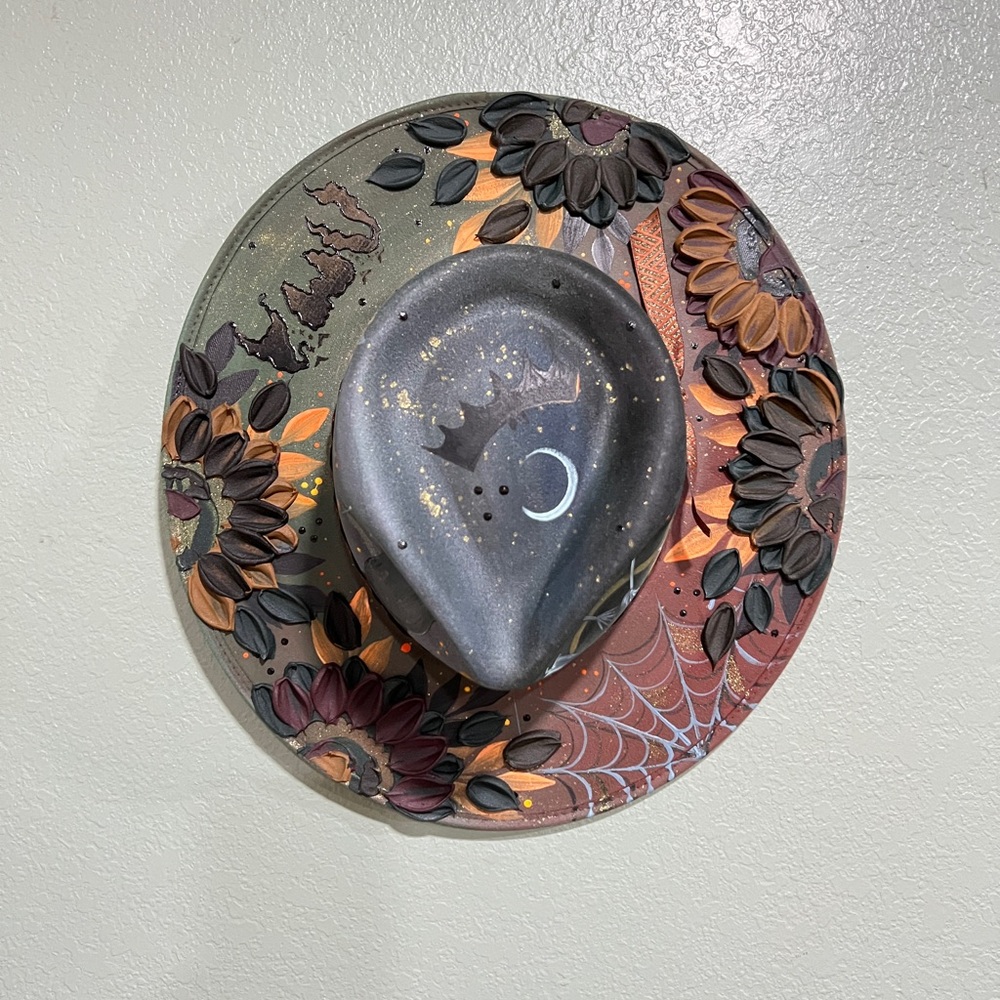 New One Of A Kind Hocus Pocus Inspired Hat